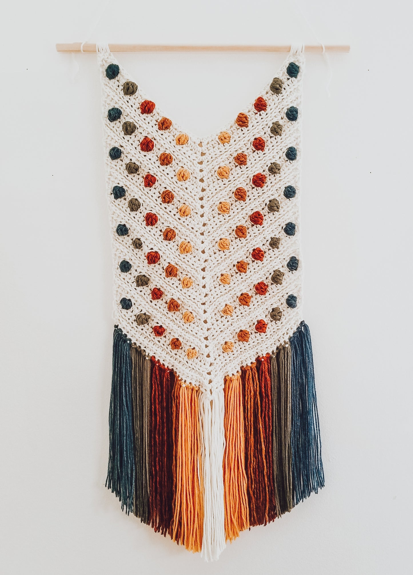 Breezy Bobble Banner | Crochet Pattern