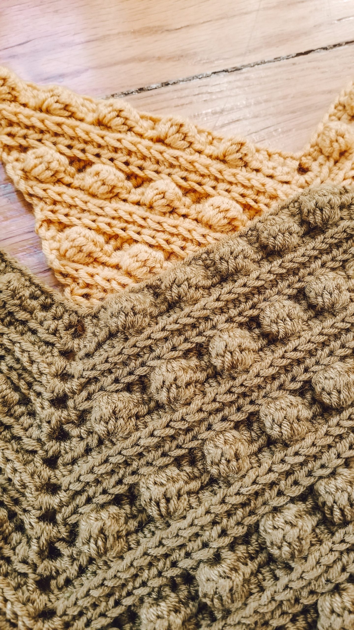 Breezy Bobble Banner | Crochet Pattern