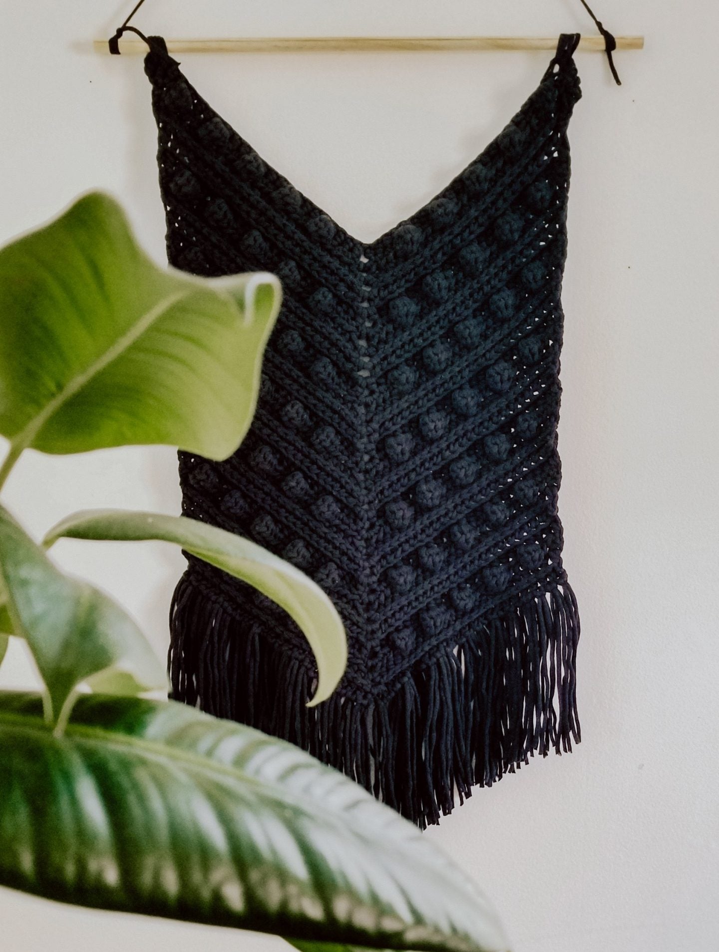 Breezy Bobble Banner | Crochet Pattern